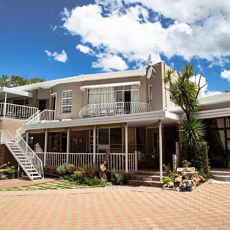 Woodpecker Guesthouse Ficksburg Extérieur photo