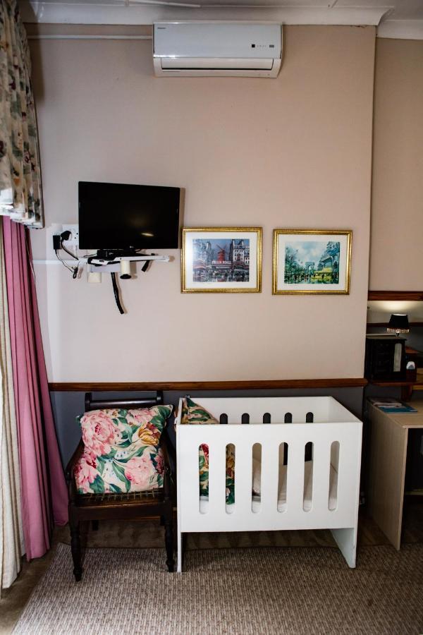 Woodpecker Guesthouse Ficksburg Extérieur photo