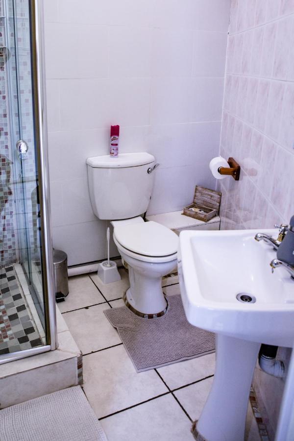 Woodpecker Guesthouse Ficksburg Extérieur photo