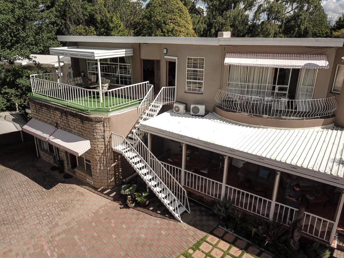 Woodpecker Guesthouse Ficksburg Extérieur photo