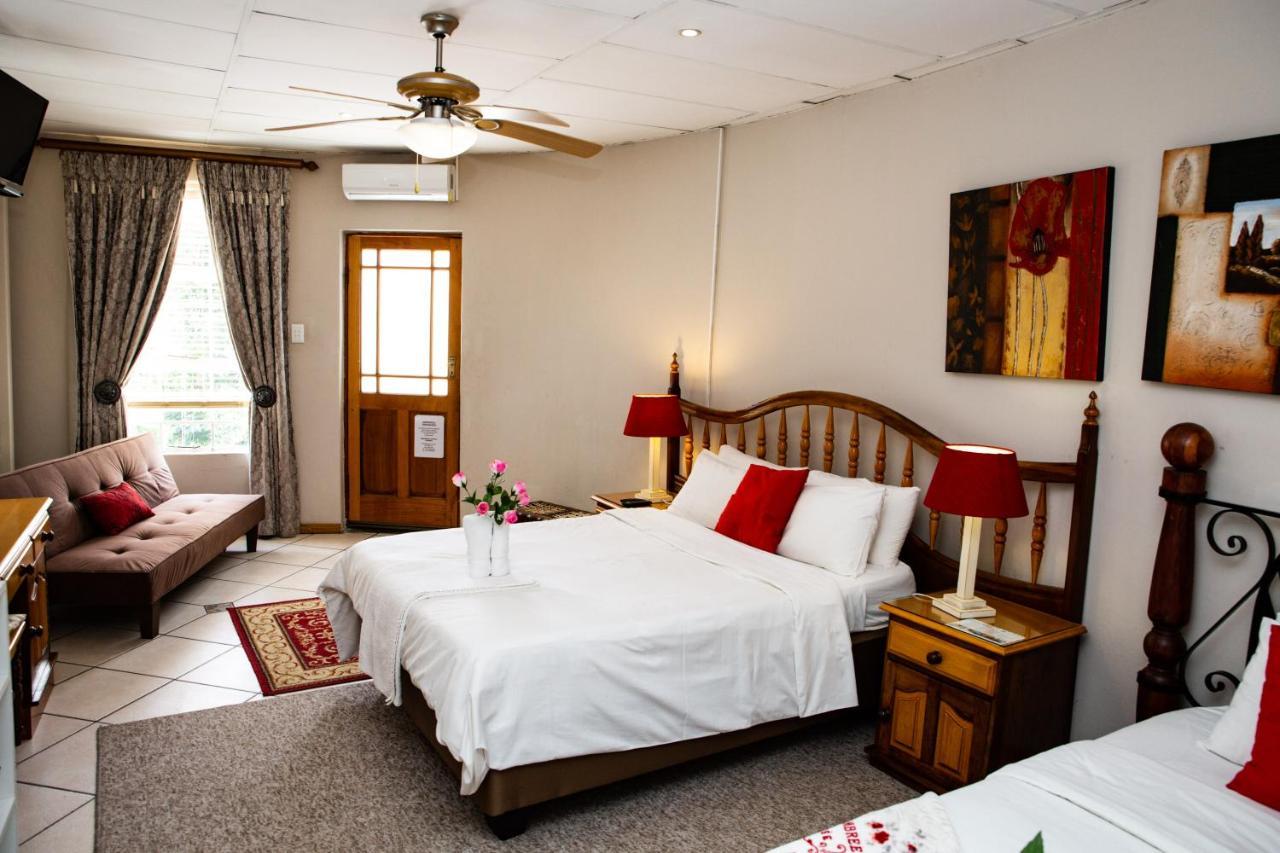 Woodpecker Guesthouse Ficksburg Extérieur photo