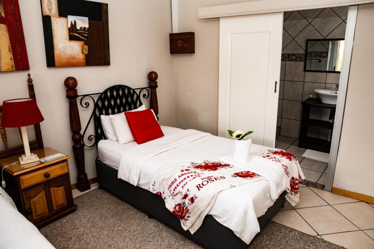 Woodpecker Guesthouse Ficksburg Extérieur photo