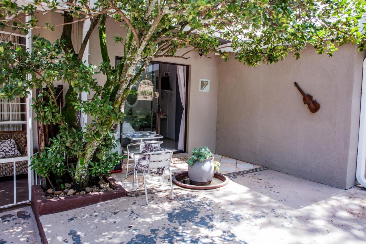 Woodpecker Guesthouse Ficksburg Extérieur photo